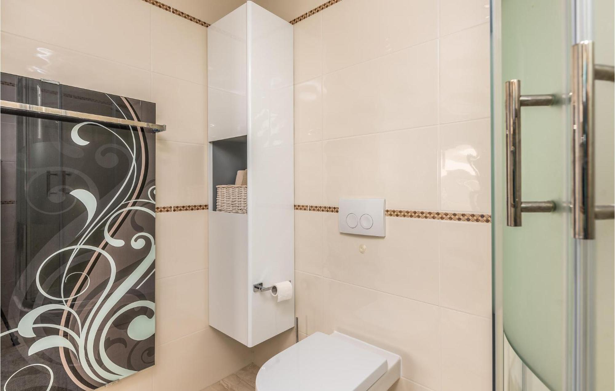 Beautiful Home In Martinscica With Wifi Екстер'єр фото
